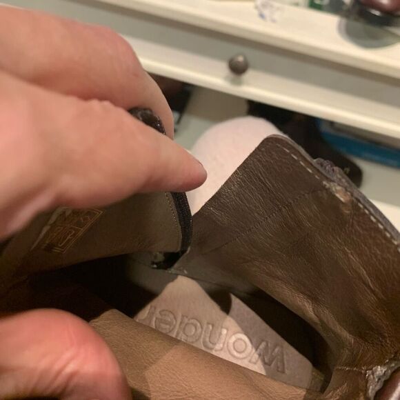 Wonders Fly Leather Chelsea Boot Ankle Height Brown Buckle Block Heel Wmn 41/10 - Picture 9 of 12